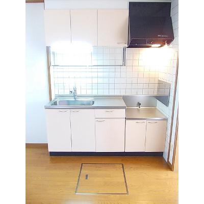 エトワール 102【管理NO：1-011710401-01020】 ★家具家電は申し込み後に搬入します★の物件画像