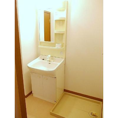 エトワール 102【管理NO：1-011710401-01020】 ★家具家電は申し込み後に搬入します★の物件画像