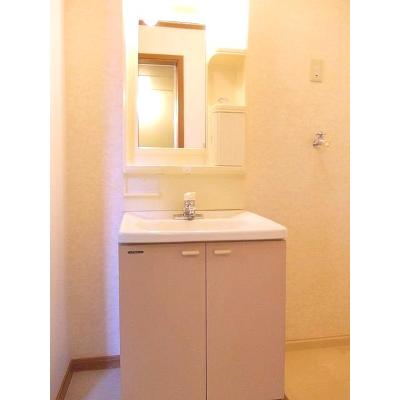 コーモド 202【管理NO：1-007887501-02020】 ★家具家電は申し込み後に搬入します 2026年08月上旬入居可能の物件画像