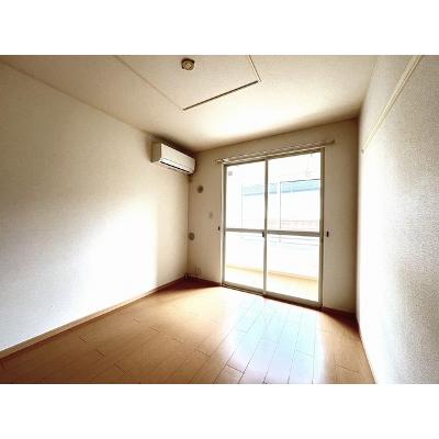 ウィンディＢ 102【管理NO：1-015825302-01020】 ★家具家電は申し込み後に搬入します★の物件画像