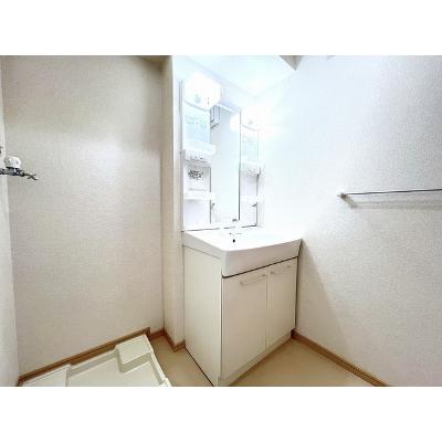 ウィンディＢ 102【管理NO：1-015825302-01020】 ★家具家電は申し込み後に搬入します★の物件画像