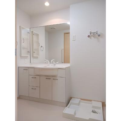 サンハウス志家 304【管理NO：1-015532601-03040】 ★家具家電は申し込み後に搬入します★の物件画像