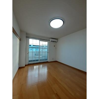 シャンドフルール 201【管理NO：1-011728101-02010】 ★家具家電は申し込み後に搬入します★の物件画像