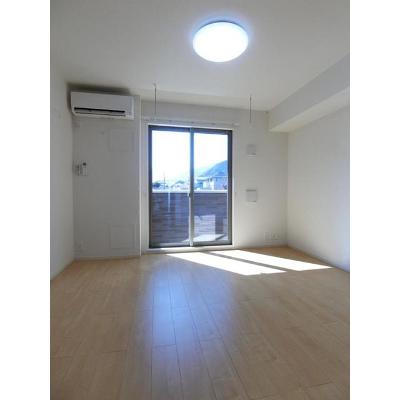 シェノン 102【管理NO：1-024307001-01020】 ★家具家電は申し込み後に搬入します★ ★2026年08月下旬入居可能★の物件画像