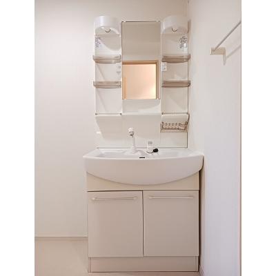 コッティ　眞馬 202【管理NO：1-019563301-02020】 ★家具家電は申し込み後に搬入します★の物件画像