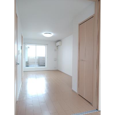 ヴァルト 302【管理NO：1-018749201-03020】 ★家具家電は申し込み後に搬入します★の物件画像