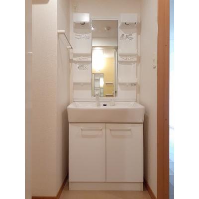 Ｃｏｎ　Ｂｒｉｏ 207【管理NO：1-014966601-02070】 ★家具家電は申し込み後に搬入しますの物件画像