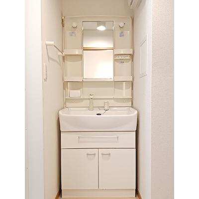 カルムリュー 201【管理NO：1-014120201-02010】 ★家具家電は申し込み後に搬入しますの物件画像