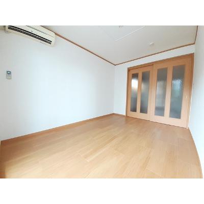 エヴァーグリーン 103【管理NO：1-012492401-01030】 ★家具家電は申し込み後に搬入します 2026年07月下旬入居可能の物件画像