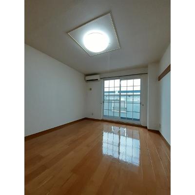シャンドフルール 202【管理NO：1-011728101-02020】 ★家具家電は申し込み後に搬入します★の物件画像