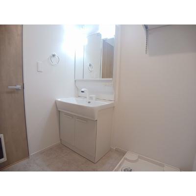 モハラ 105【管理NO：1-027665901-01050】 ★家具家電は申し込み後に搬入します★の物件画像