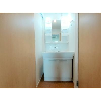 カーサ　グランデⅢ 203【管理NO：1-022366401-02030】 ★家具家電は申し込み後に搬入します★の物件画像