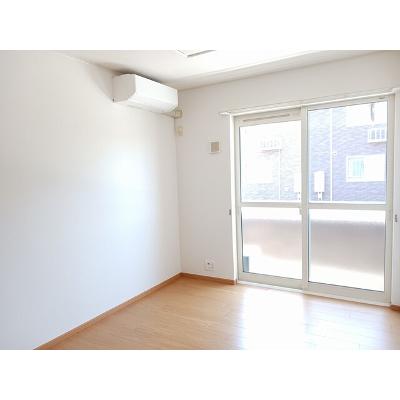 ベル　シャトーⅠ 102【管理NO：1-013580902-01020】 ★家具家電は申し込み後に搬入します★の物件画像