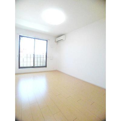 アーバンシャトー 204【管理NO：1-017746901-02040】 ★家具家電は申し込み後に搬入します★ ★2026年08月上旬入居可能★の物件画像