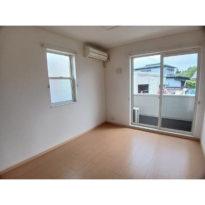 クレメント 103【管理NO：1-015993701-01030】 ★家具家電は申し込み後に搬入します★の物件画像