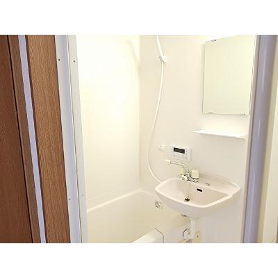グリーンコート 201【管理NO：1-010140801-02010】 ★家具家電は申し込み後に搬入します★ ★2026年10月中旬入居可能★の物件画像