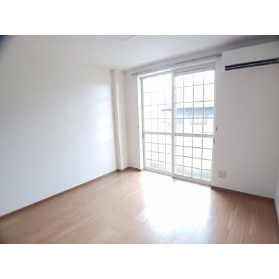 ブロッサムⅠ 103【管理NO：1-009623601-01030】 ★家具家電は申し込み後に搬入します★ ★2026年10月中旬入居可能★の物件画像
