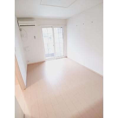 カーサ　セレノ 103【管理NO：1-015805501-01030】 ★家具家電は申し込み後に搬入しますの物件画像