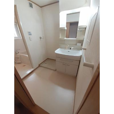 インノバーレⅢ 203【管理NO：1-013175503-02030】 ★家具家電は申し込み後に搬入します★の物件画像