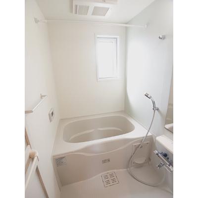 ヴィヴァイオ　Ⅱ 102【管理NO：1-020915702-01020】 ★家具家電は申し込み後に搬入します★の物件画像