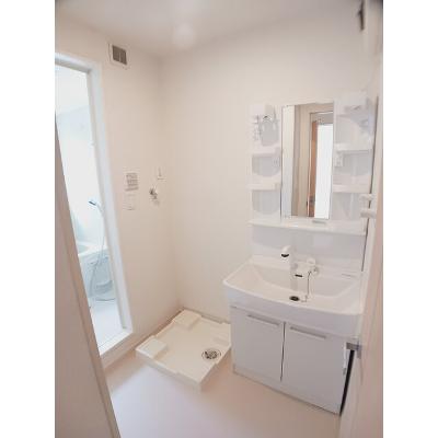 ヴィヴァイオ　Ⅱ 102【管理NO：1-020915702-01020】 ★家具家電は申し込み後に搬入します★の物件画像