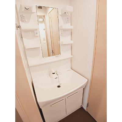 グランフィルＢ 102【管理NO：1-020029702-01020】 ★家具家電は申し込み後に搬入します★の物件画像