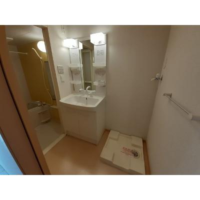 セレノ・カーサ 101【管理NO：1-018497301-01010】 ★家具家電は申し込み後に搬入します★の物件画像