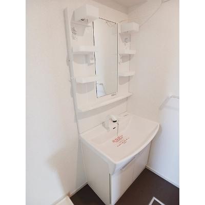 アントレッド 201【管理NO：1-016616501-02010】 ★家具家電は申し込み後に搬入します★の物件画像