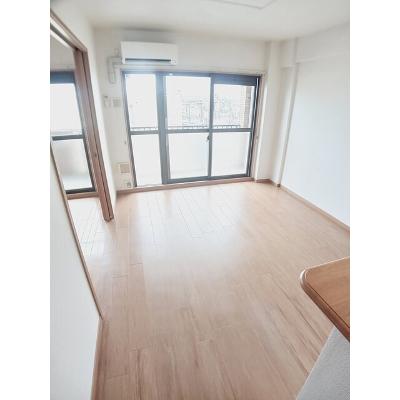 デスパシオ 303【管理NO：1-013730101-03030】 ★家具家電は申し込み後に搬入します★の物件画像