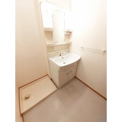 ボ・ヌゥール 101【管理NO：1-013412701-01010】 ★家具家電は申し込み後に搬入します★の物件画像