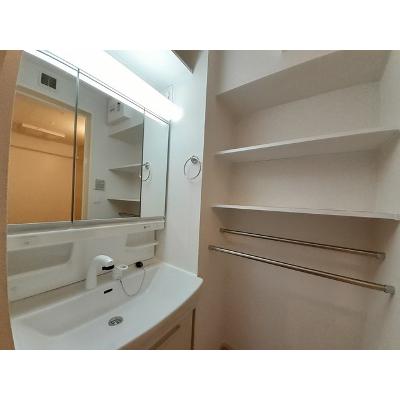 サニー　サイド 104【管理NO：1-026327501-01040】 ★家具家電は申し込み後に搬入しますの物件画像
