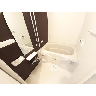 カントリーロード 203【管理NO：1-021903001-02030】 ★家具家電は申し込み後に搬入します★の物件画像