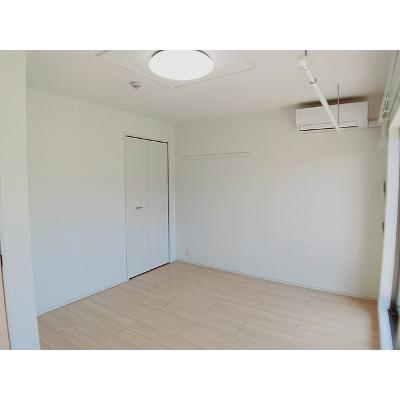 リバーサイド　ガーデン 101【管理NO：1-021651201-01010】 ★家具家電は申し込み後に搬入しますの物件画像