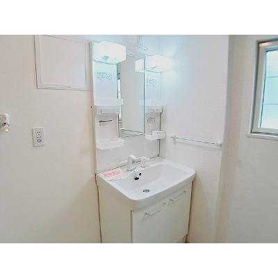 グラシエル 204【管理NO：1-018608801-02040】 ★家具家電は申し込み後に搬入します★の物件画像