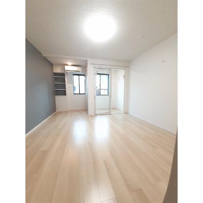 ＣＬＯＶＥ　ー　Ⅱ 103【管理NO：1-027114102-01030】 ★家具家電は申し込み後に搬入します★の物件画像
