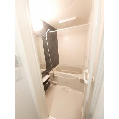 ＣＬＯＶＥ　ー　Ⅱ 103【管理NO：1-027114102-01030】 ★家具家電は申し込み後に搬入します★の物件画像