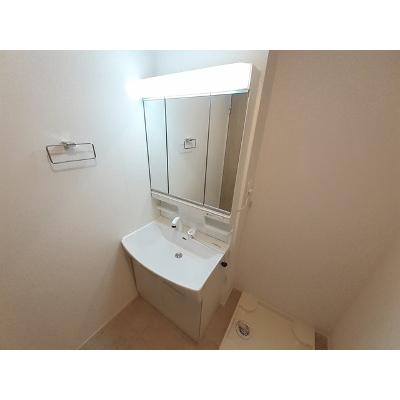 ルフレ 105【管理NO：1-025906601-01050】 ★家具家電は申し込み後に搬入します★の物件画像
