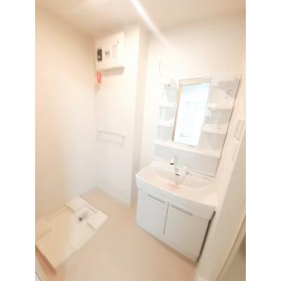 セレーノ・カーサ 102【管理NO：1-021849101-01020】 ★家具家電は申し込み後に搬入します★の物件画像