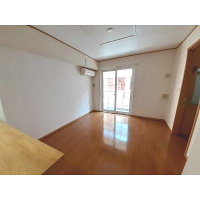 グレース・ガーデンⅡ 102【管理NO：1-013046302-01020】 ★家具家電は申し込み後に搬入します★の物件画像