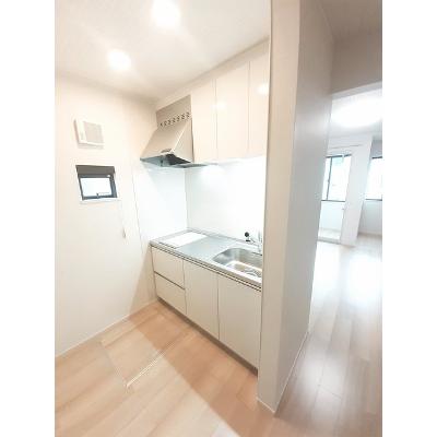 ＣＬＯＶＥ　ー　Ⅱ 101【管理NO：1-027114102-01010】 ★家具家電は申し込み後に搬入します★の物件画像