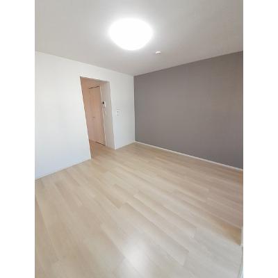 オパール・Ⅱ 102【管理NO：1-026341902-01020】 ★家具家電は申し込み後に搬入します★の物件画像