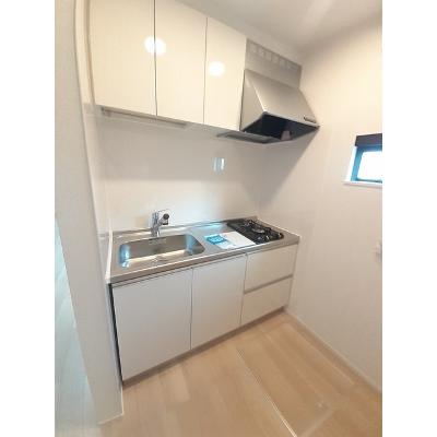 オパール・Ⅱ 102【管理NO：1-026341902-01020】 ★家具家電は申し込み後に搬入します★の物件画像