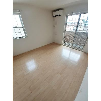 フルハウス 102【管理NO：1-022369701-01020】 ★家具家電は申し込み後に搬入します★の物件画像