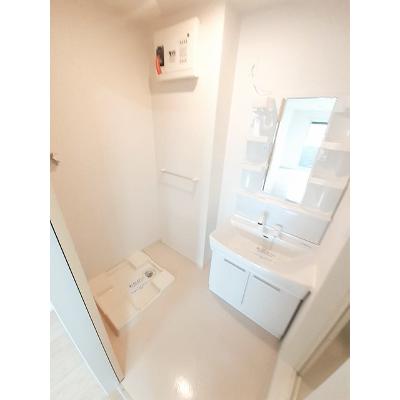 セレーノ・カーサ 103【管理NO：1-021849101-01030】 ★家具家電は申し込み後に搬入します★の物件画像