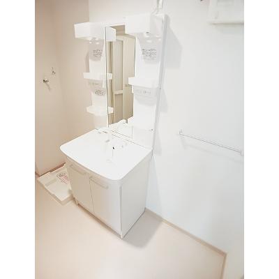 ステーショングレイス 101【管理NO：1-018406501-01010】 ★家具家電は申し込み後に搬入します★の物件画像