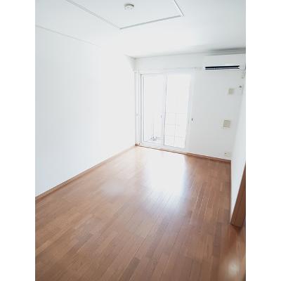 アルドールＫ・Ｍ 102【管理NO：1-013965501-01020】 ★家具家電は申し込み後に搬入します★の物件画像