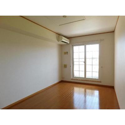 グレース・ガーデンⅢ 203【管理NO：1-013046303-02030】 ★家具家電は申し込み後に搬入します★の物件画像
