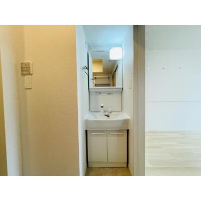 スクエアＩＳ　Ⅴ 105【管理NO：1-026891101-01050】 ★家具家電は申し込み後に搬入します★の物件画像