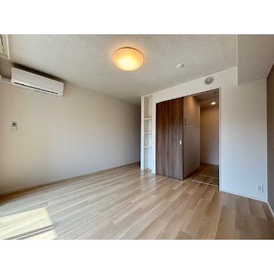 プール・モエ 105【管理NO：1-027912201-01050】 ★家具家電は申し込み後に搬入します★の物件画像