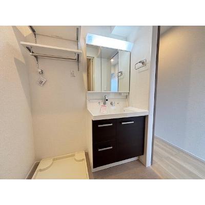 プール・モエ 105【管理NO：1-027912201-01050】 ★家具家電は申し込み後に搬入します★の物件画像